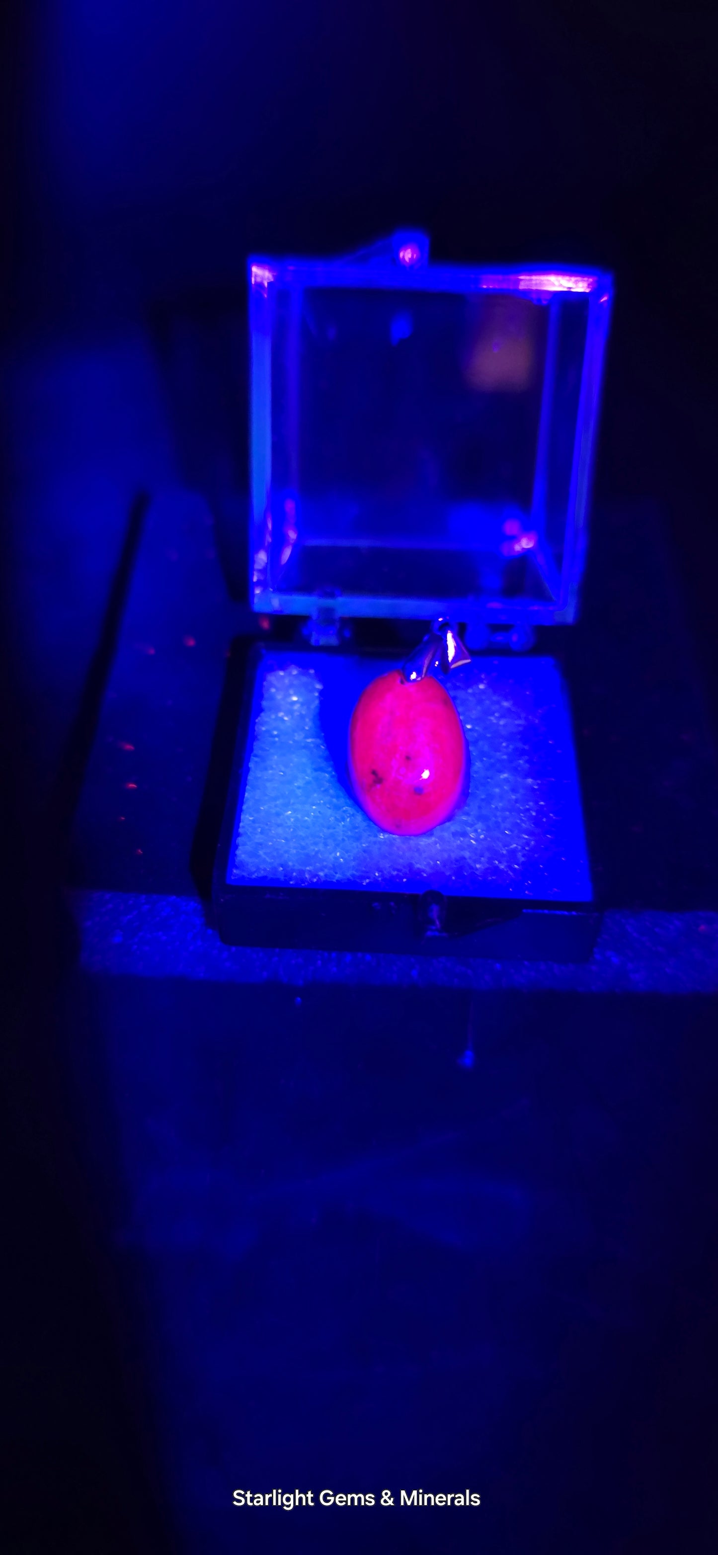 Natural Burma Ruby w/S-925 Pendant Loop. ☆UV!