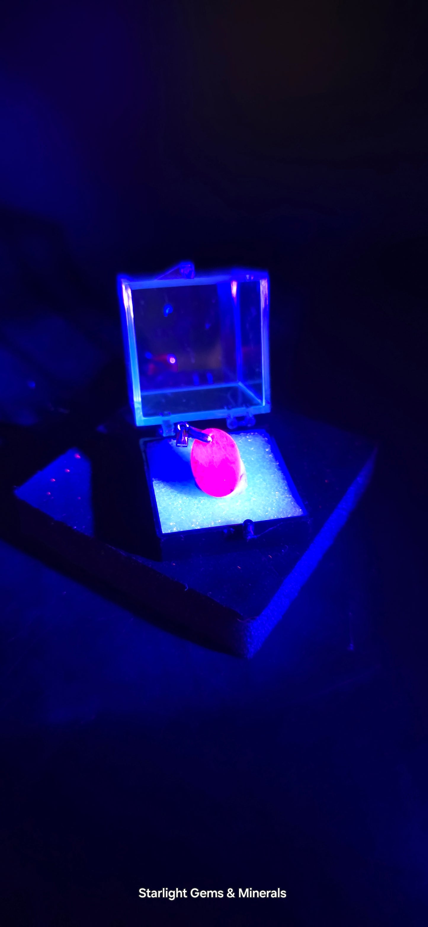 Natural Burma Ruby w/S-925 Pendant Loop. ☆UV!