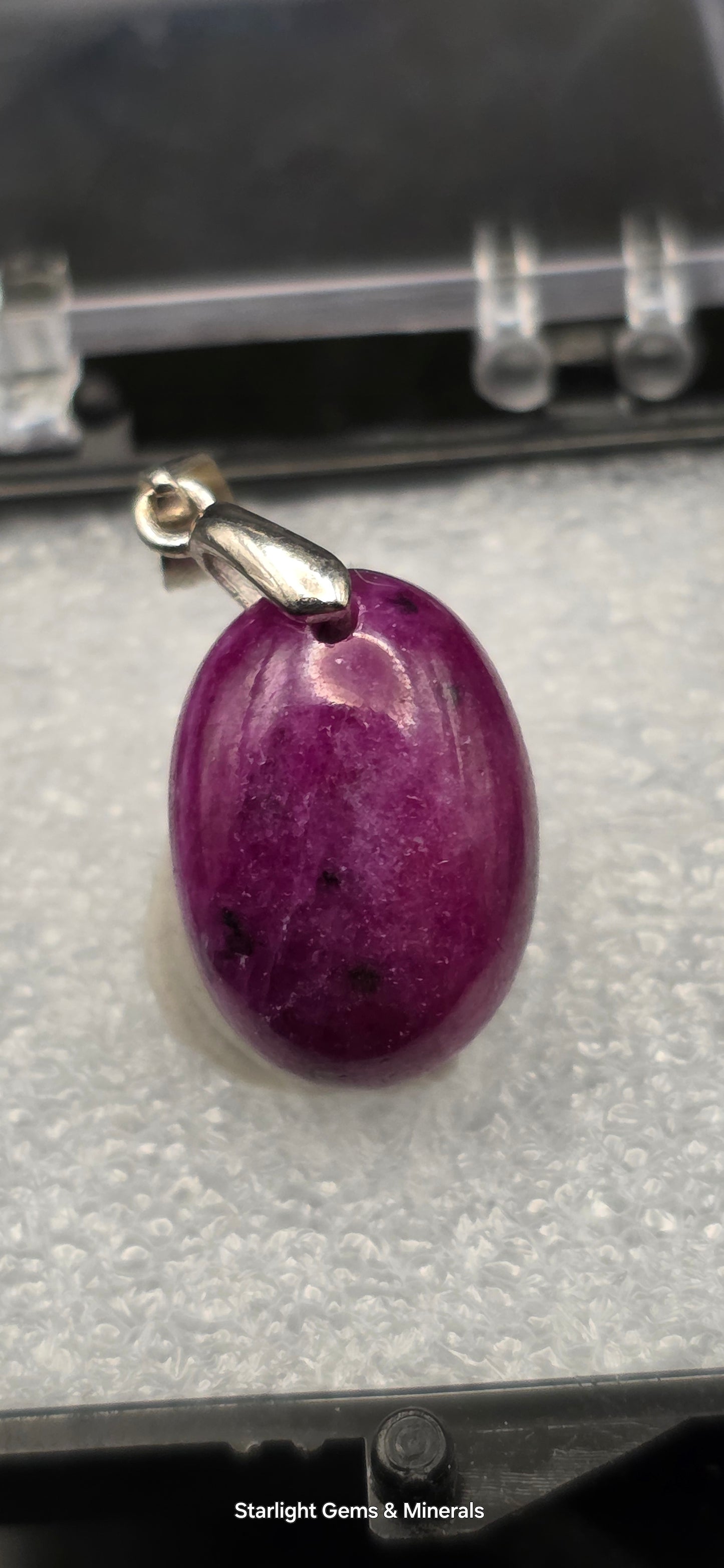 Natural Burma Ruby w/S-925 Pendant Loop. ☆UV!