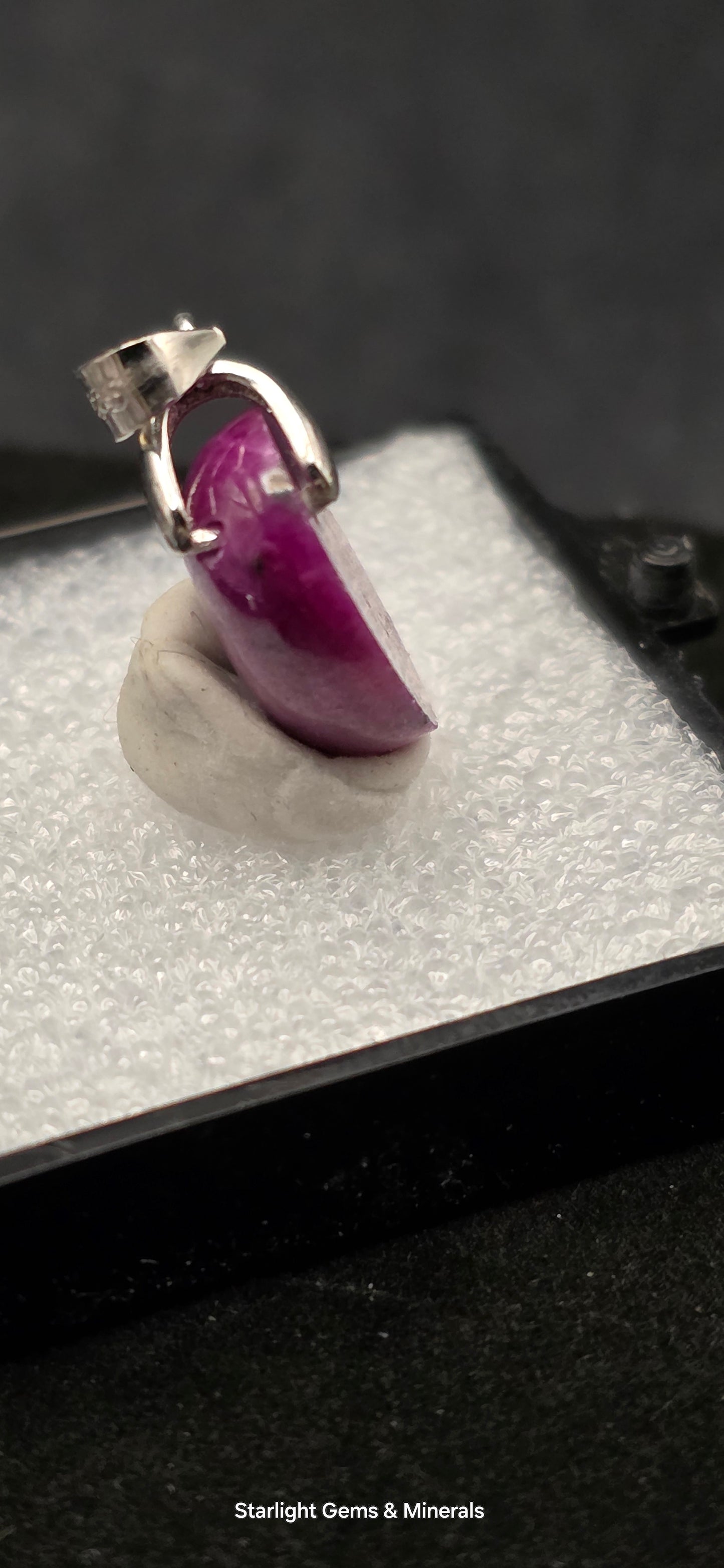 Natural Burma Ruby w/S-925 Pendant Loop. ☆UV!