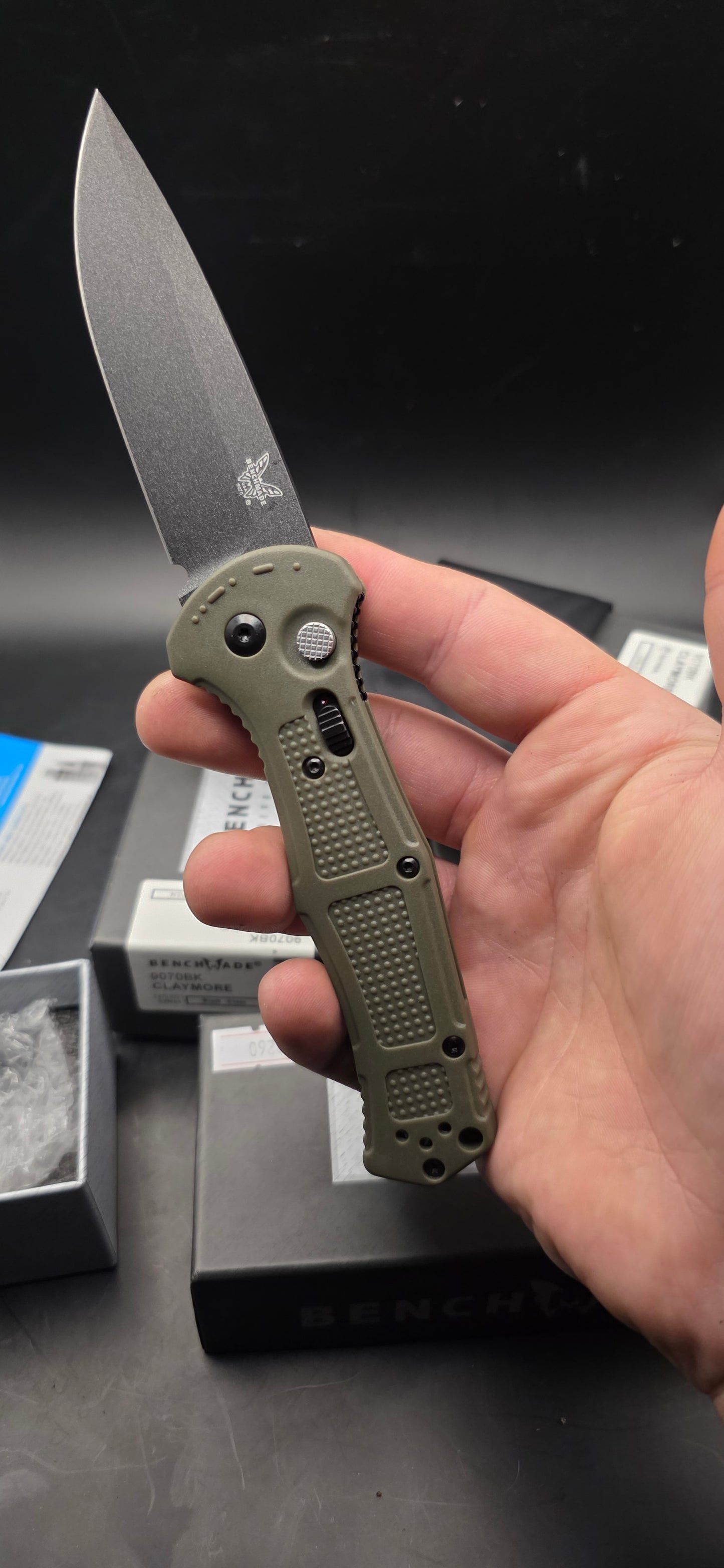 Benchmade 9070BK Claymore Automatic Pocket Knife