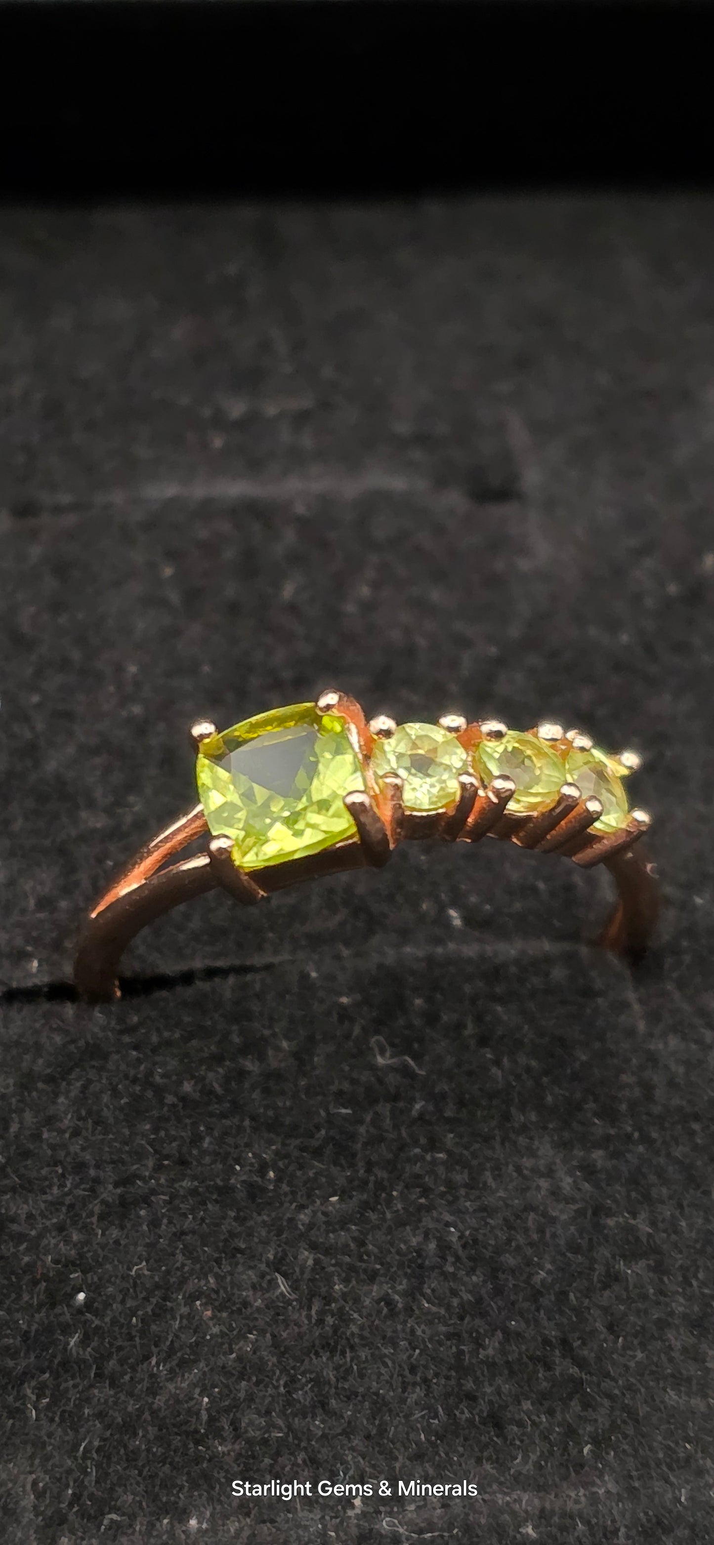 Stunning Adj. Paradote S-925 Ring, plated in Rose Gold.