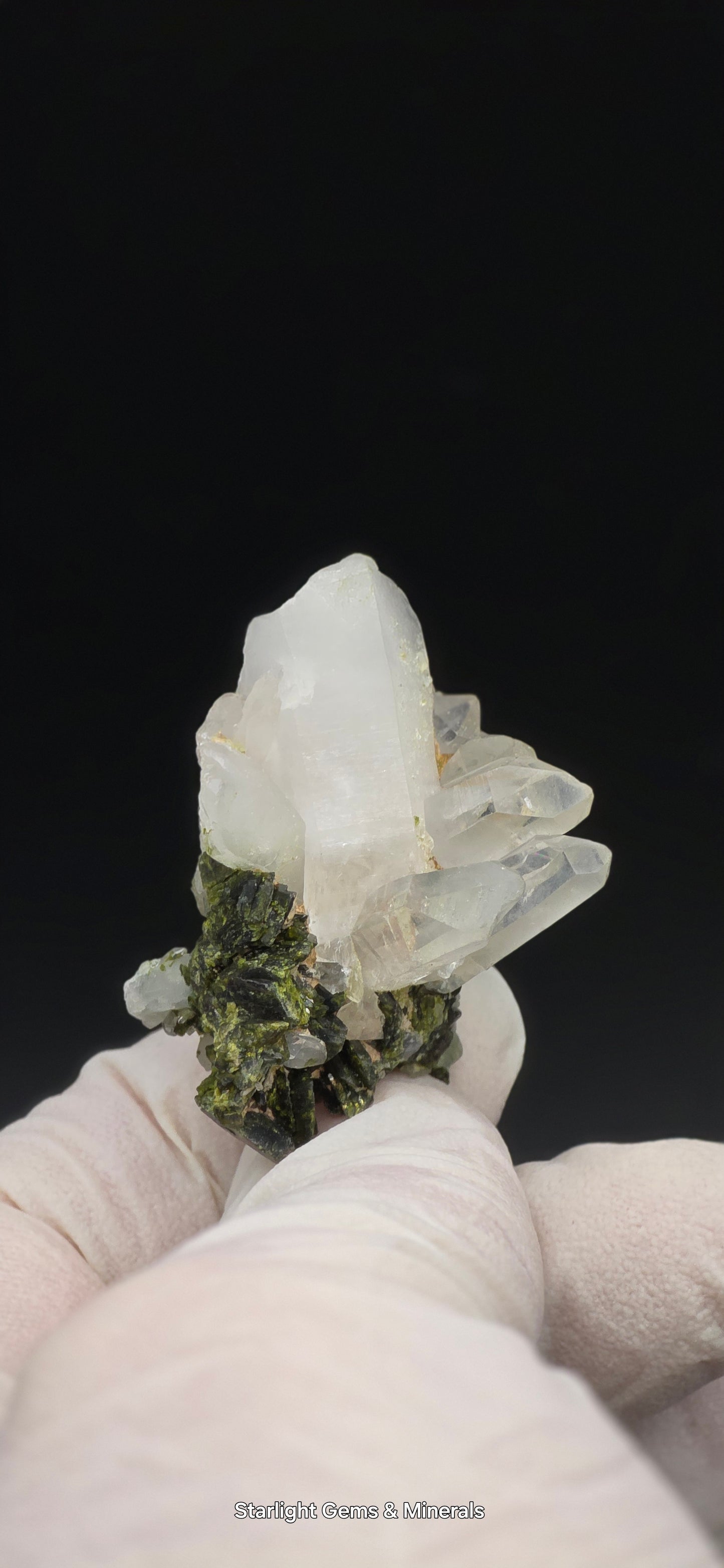 Brazilian S7 Quartz & Epidote Bloom, w/ Sprites!