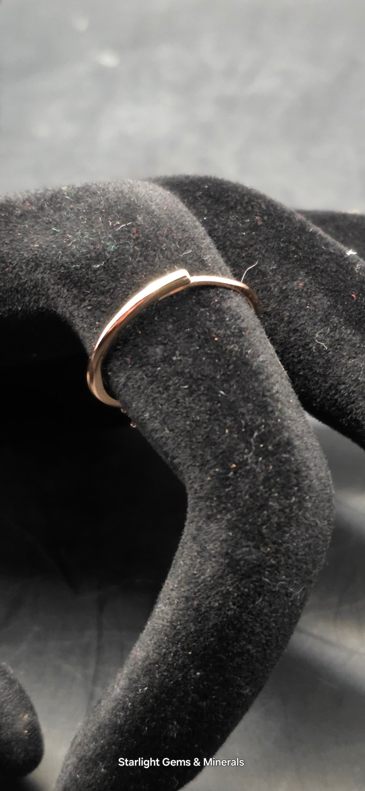 Stunning Adj. Paradote S-925 Ring, plated in Rose Gold.