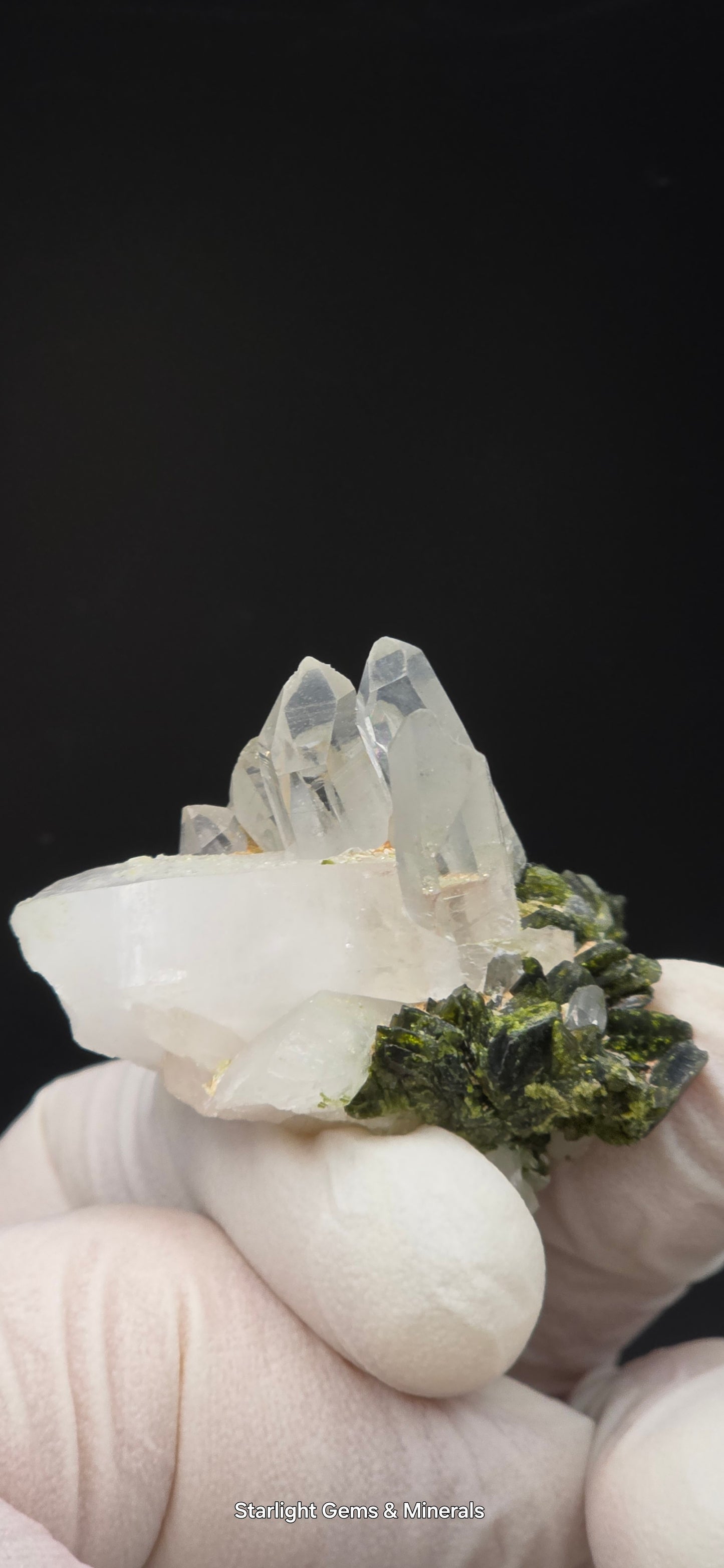 Brazilian S7 Quartz & Epidote Bloom, w/ Sprites!