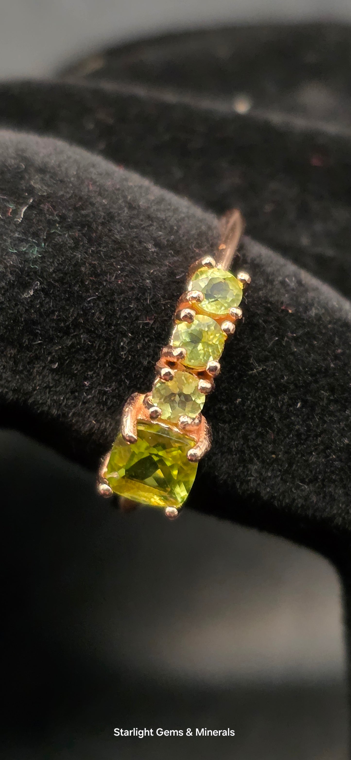 Stunning Adj. Paradote S-925 Ring, plated in Rose Gold.